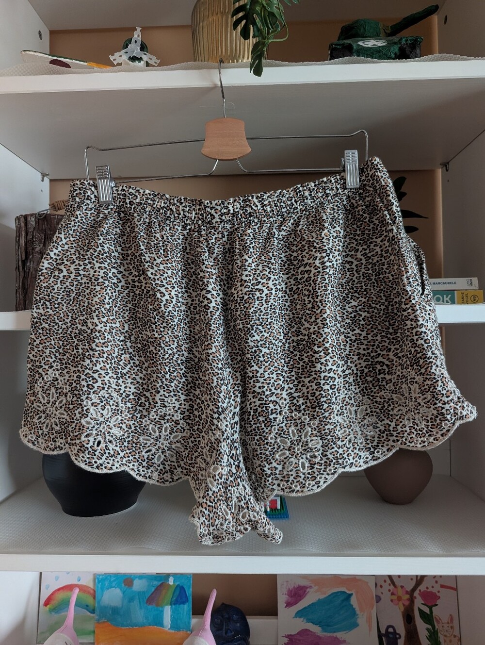 American Eagle AE Leopard Print High -Waisted Short - Picture 2 of 3